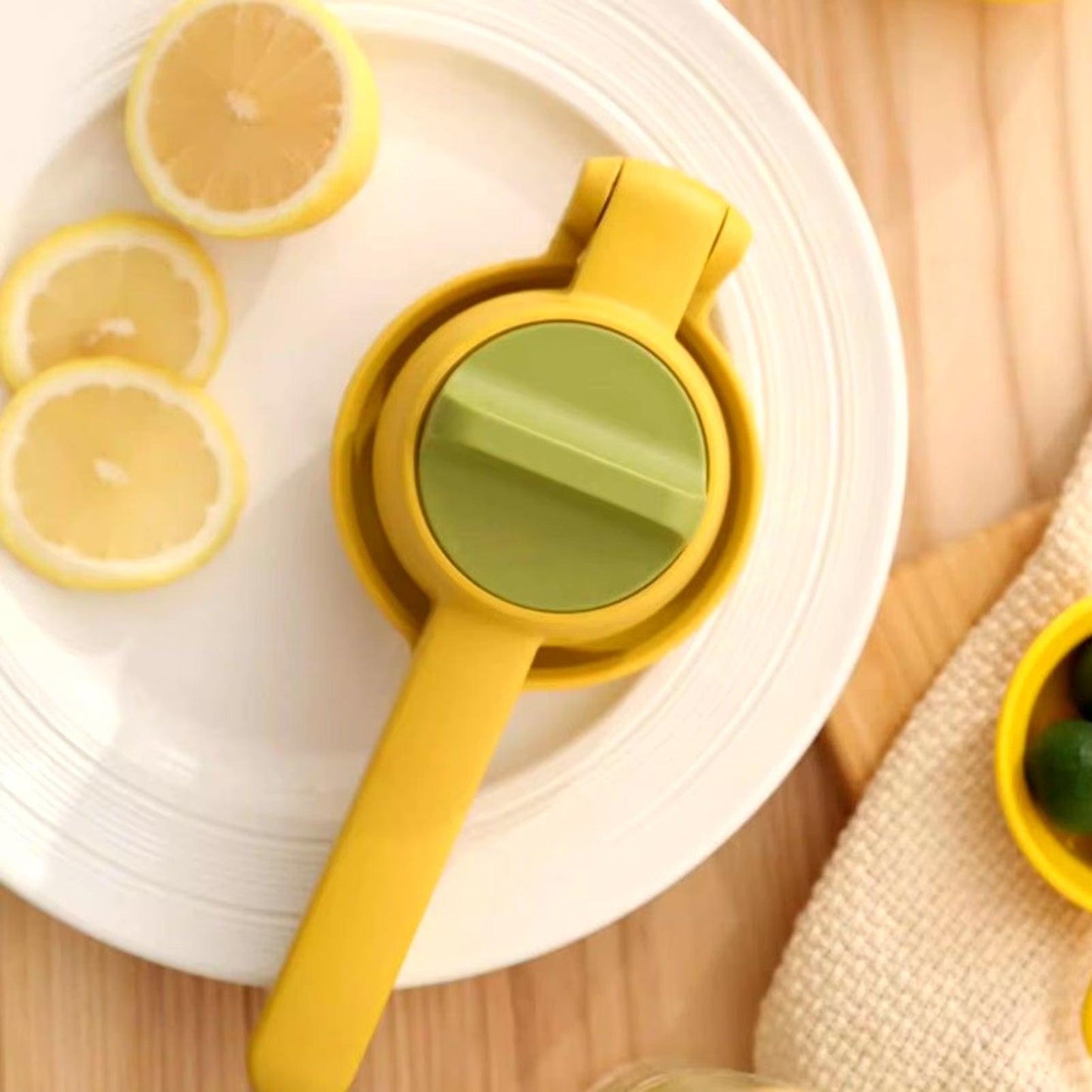 The Ultimate Citrus Squeezer