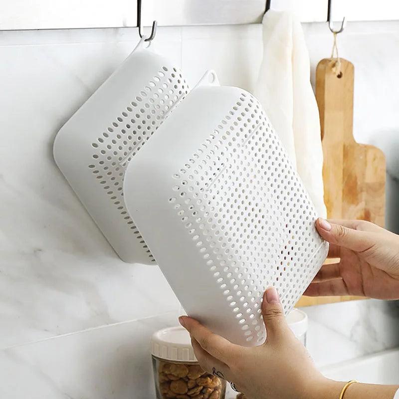 The Hanging Colander Set
